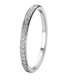 14 Karaat witgouden ring uitgevoerd met schitterende diamant 0.13 crt H/SI. De ring heeft een breedte van 1.8mm. Zeer geschikt om te dragen als aanschuifring.